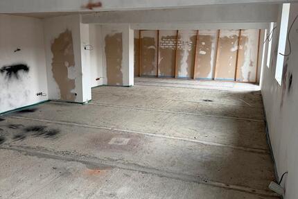 LagerflächeAbstellfläche in eingezäuntem Garagenhof HOYERSWERDA zimmer