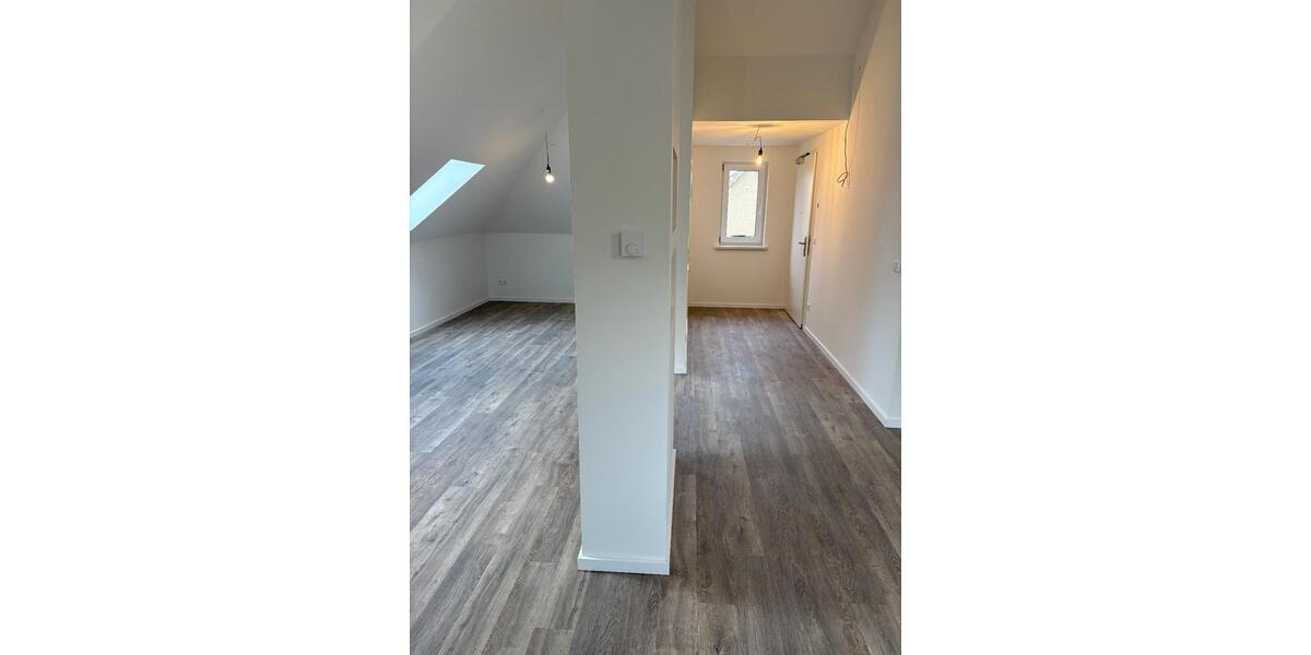 Dachgeschoßwohnung Berlin Reinickendorf - 2 Zimmer, 70 m&sup2;, 1.195&euro; | Angebot:26700284