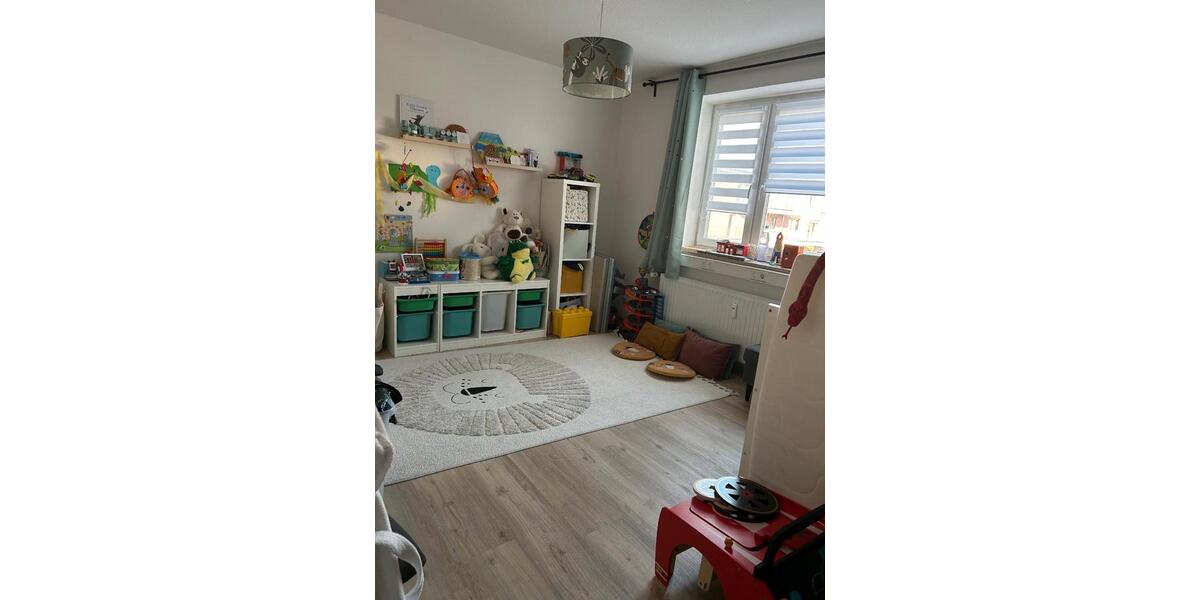 Etagenwohnung Oldenburg Alexandersfeld - 4 Zimmer, 90 m&sup2;, 730&euro; | Angebot:25977922