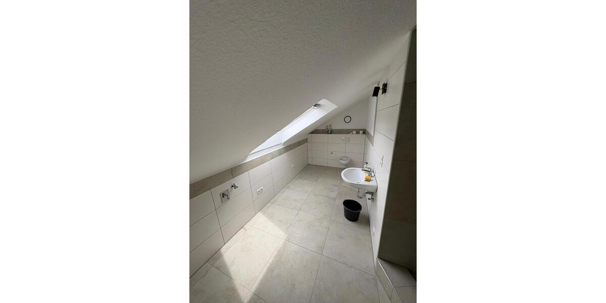 Dachgeschoßwohnung Bad Liebenzell - 3 Zimmer, 65 m&sup2;, 700&euro; | Angebot:26687934