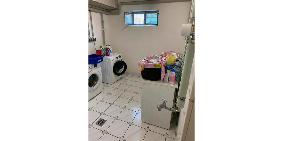 Dachgeschoßwohnung Homburg - 3 Zimmer, 89 m&sup2;, 910&euro; | Angebot:26578395