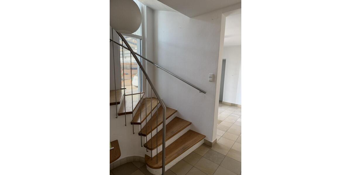 Etagenwohnung Schwabmünchen - 10 Zimmer, 200 m&sup2;, 1.900&euro; | Angebot:26251913