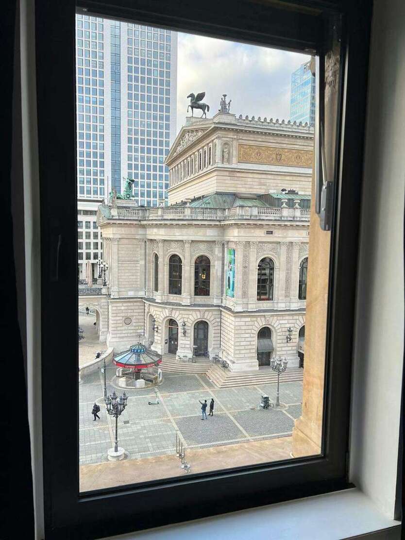 WG-Zimmer in Frankfurt am Main 1.300 € 30 m² zimmer