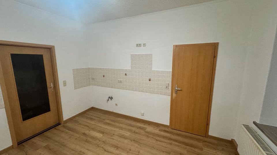 Dachgeschoßwohnung Zschopau - 2 Zimmer, 57 m&sup2;, 285&euro; | Angebot:24258596
