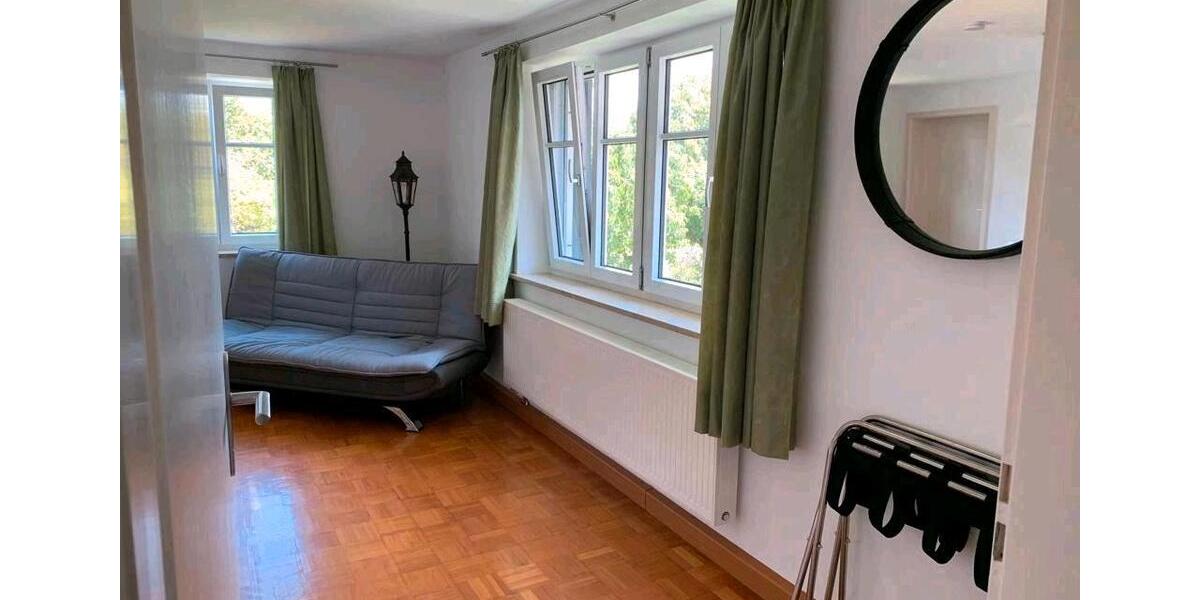 Wohnen auf Zeit Mindelheim - 9 Zimmer, 170 m&sup2;, 525&euro; | Angebot:26486196