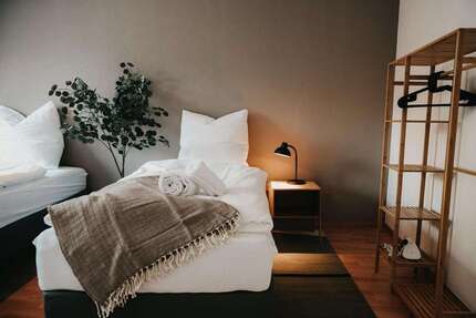 Zimmer Fürstenwalde - 2 Zimmer, 1.300&euro; | Angebot:25337089