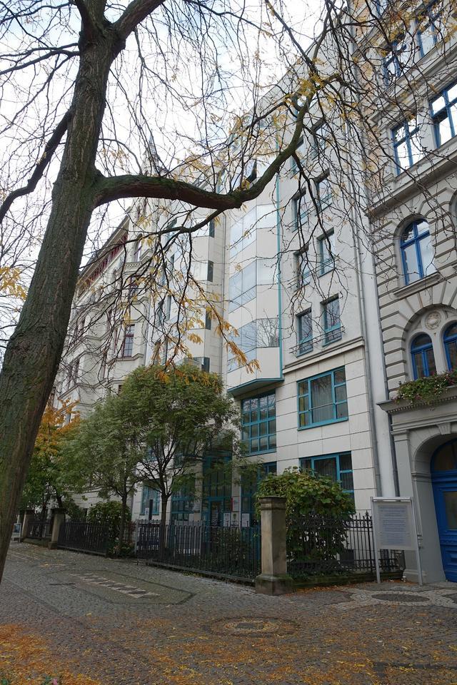 Ihr neues Büro in der Hegelstraße zimmer