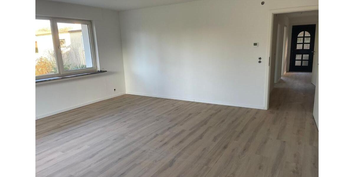 Erdgeschoßwohnung Iserlohn Sümmern - 3 Zimmer, 73 m&sup2;, 990&euro; | Angebot:24294342