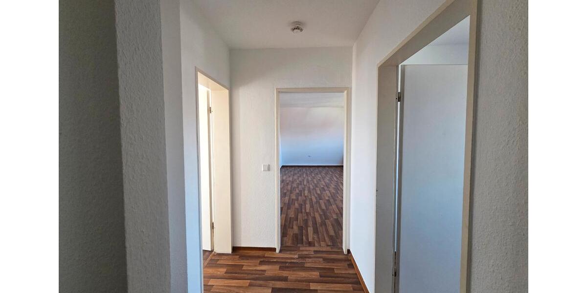 Dachgeschoßwohnung Emden Rysumer Landstraße - 4 Zimmer, 68 m&sup2;, 455&euro; | Angebot:26439762
