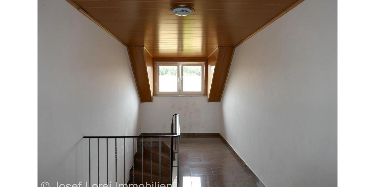 Maisonettenwohnung Schlitz - 5 Zimmer, 143 m&sup2;, 895&euro; | Angebot:23592410