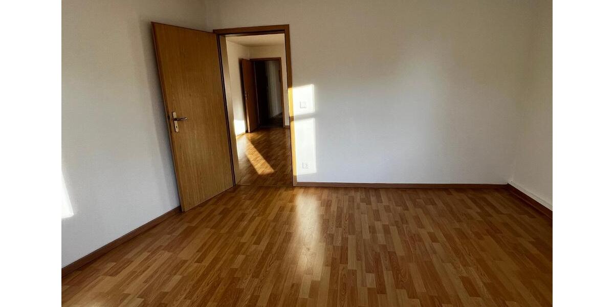 Dachgeschoßwohnung Nobitz - 3 Zimmer, 64 m&sup2;, 390&euro; | Angebot:25417603