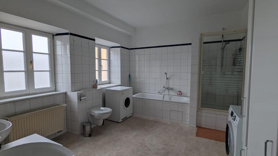Wohnen auf Zeit Günzburg - 3 Zimmer, 89 m&sup2;, 1.100&euro; | Angebot:25333005
