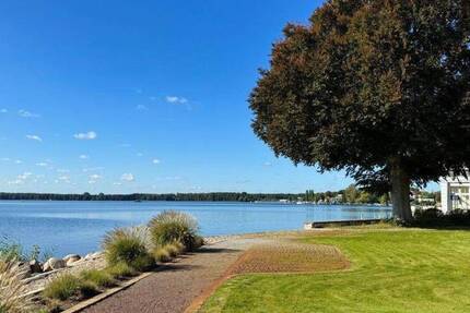 Exklusives EG-Apartment mit 186 m², Seeblick, Terrasse und Kamin direkt am Müggelsee 3 zimmer