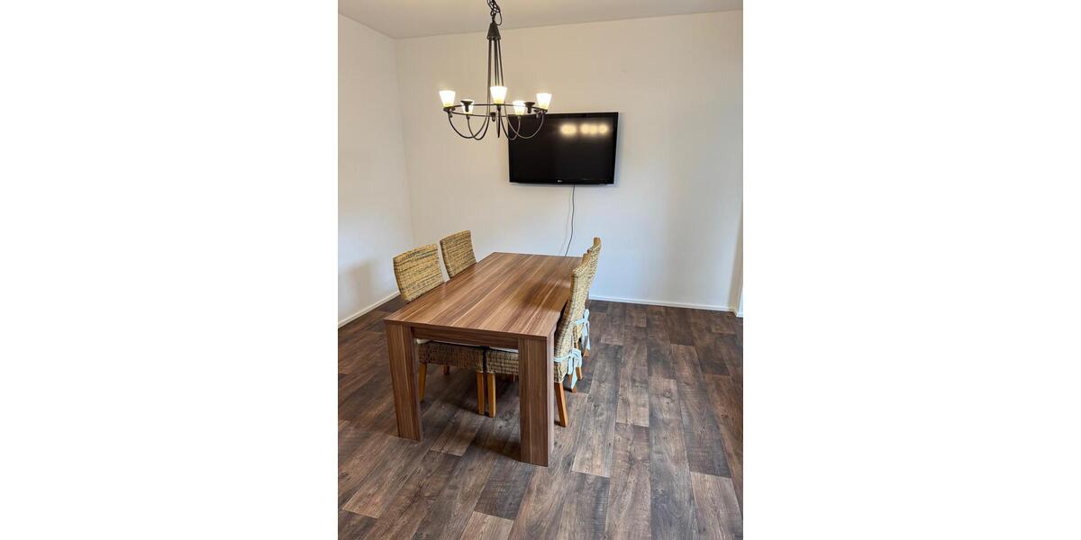 WG-Zimmer 5er WG möbliert 5 zimmer