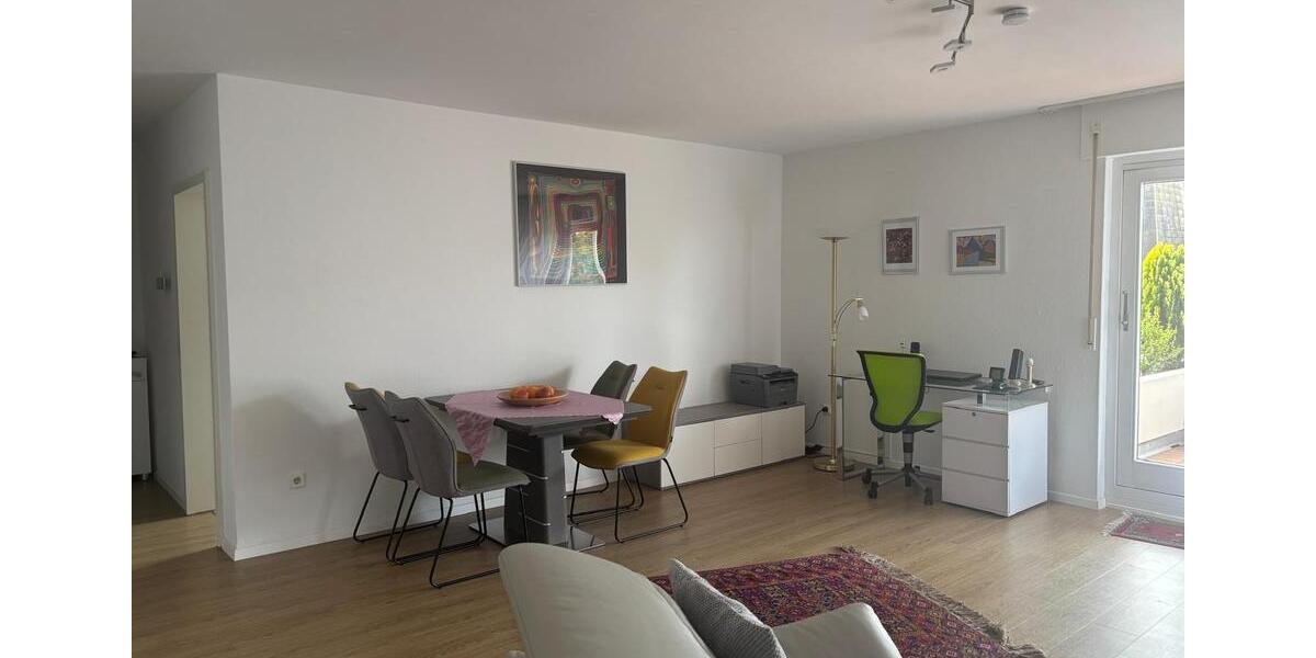 Etagenwohnung Leonberg - 2.5 Zimmer, 75 m&sup2;, 1.050&euro; | Angebot:26698177