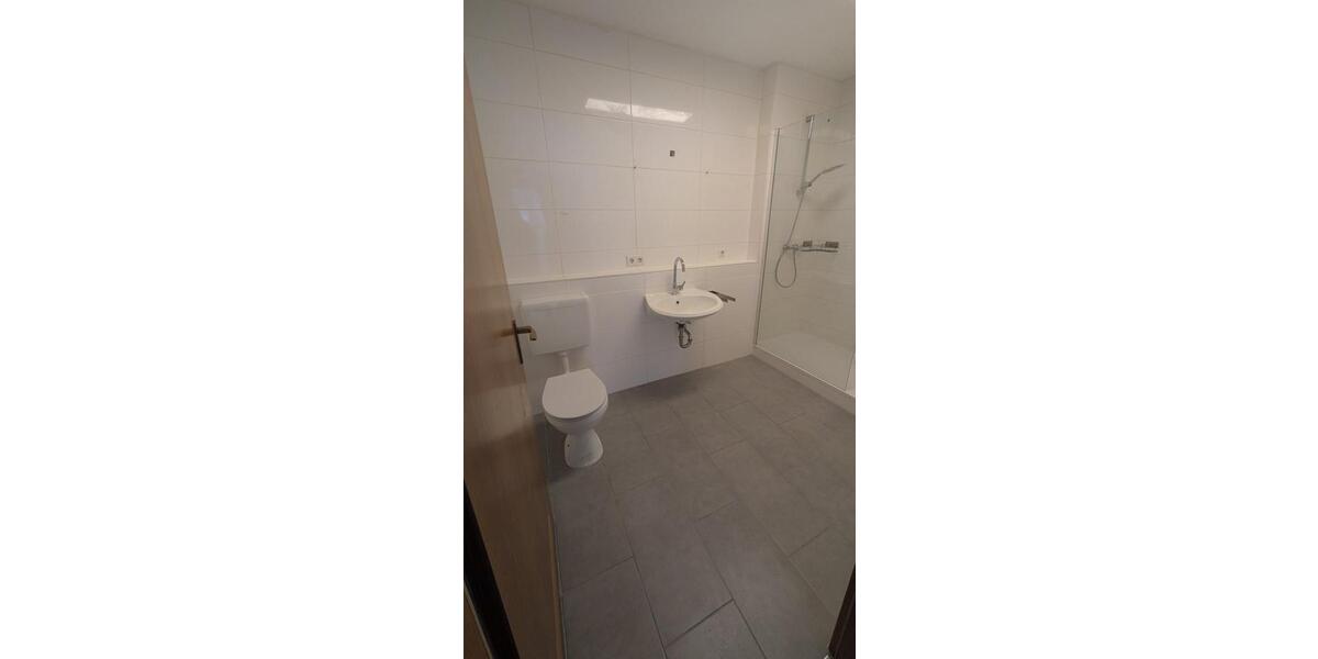 Etagenwohnung Langenzenn - 3.5 Zimmer, 92 m&sup2;, 882&euro; | Angebot:24849828