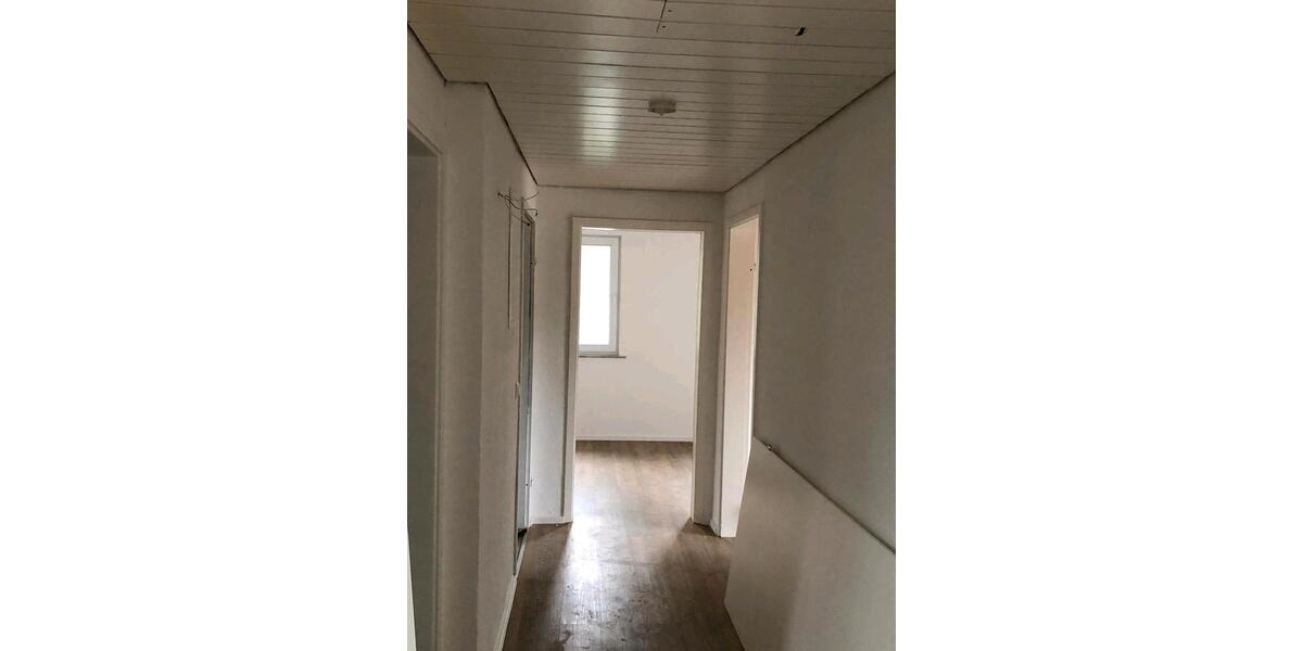 Etagenwohnung Blaustein - 4.5 Zimmer, 130 m&sup2;, 1.700&euro; | Angebot:25049712