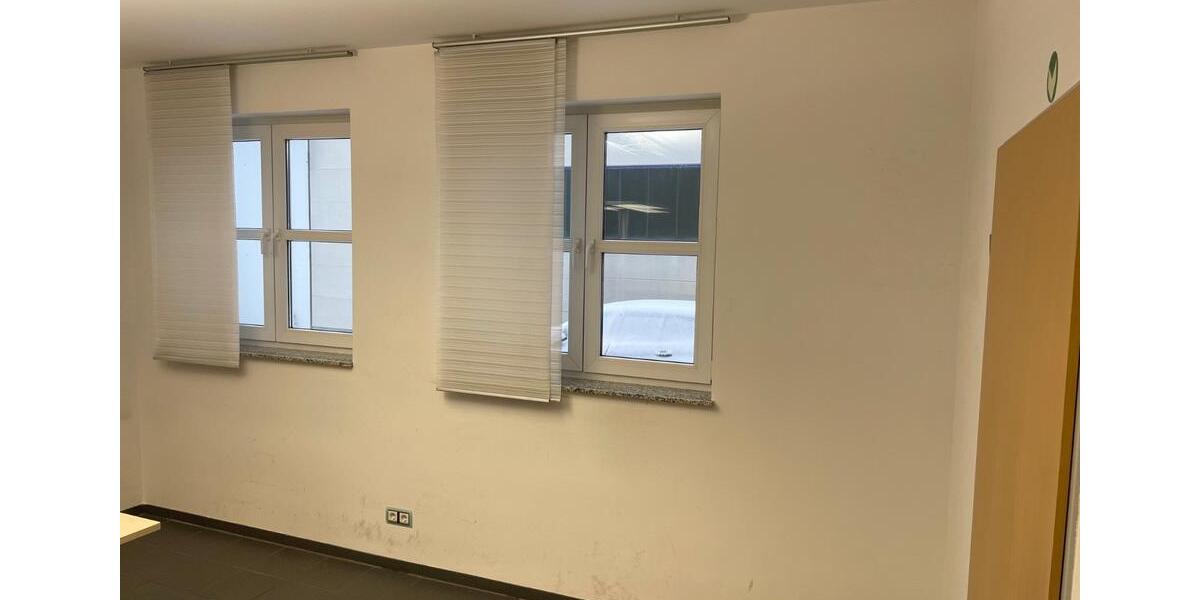 Gewerbeobjekt Erftstadt - 700&euro; | Angebot:24462045