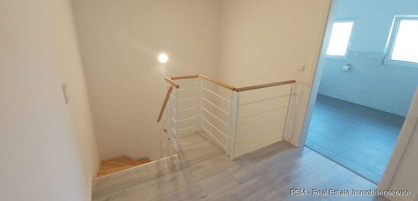 *AMERICAIN WELCOME*exklusives und modernes Reiheneckhaus mit Terrasse und Garten in bevorzugter Lage 6 zimmer