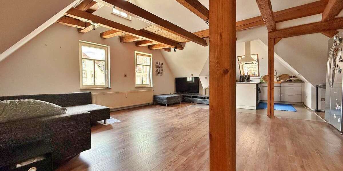 Etagenwohnung Rottenburg am Neckar - 3 Zimmer, 85 m&sup2;, 950&euro; | Angebot:26811907