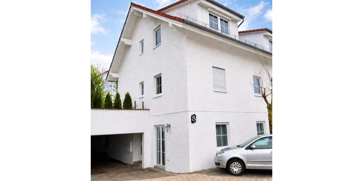 Dachgeschoßwohnung Grafenau - 3 Zimmer, 85 m&sup2;, 1.300&euro; | Angebot:26322335