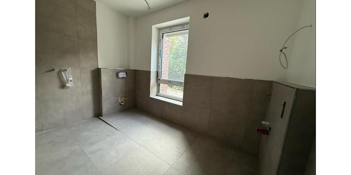 Erdgeschoßwohnung Zetel - 3 Zimmer, 102 m&sup2;, 990&euro; | Angebot:24876287