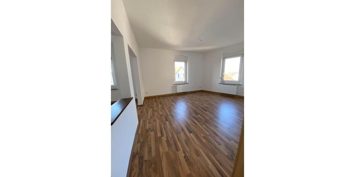 Etagenwohnung Altenburg - 4 Zimmer, 100 m&sup2;, 510&euro; | Angebot:25964643