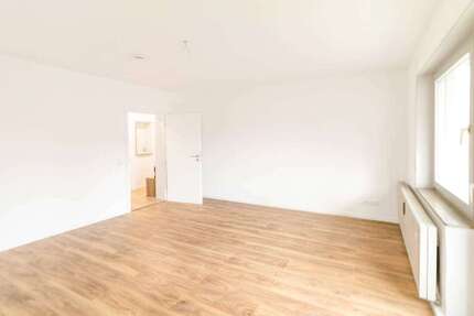 Wohnung Augsburg Haunstetten-Siebenbrunn - 3 Zimmer, 70 m&sup2;, 1.300&euro; | Angebot:25232336