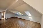 Dachgeschoßwohnung Stralsund Langendorfer Berg - 2 Zimmer, 70 m&sup2;, 875&euro; | Angebot:26645276