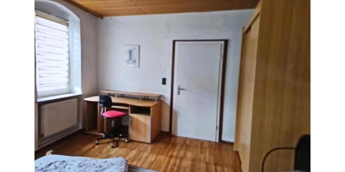 Wohnen auf Zeit Münchberg - 4 Zimmer, 95 m&sup2;, 1.600&euro; | Angebot:26133584