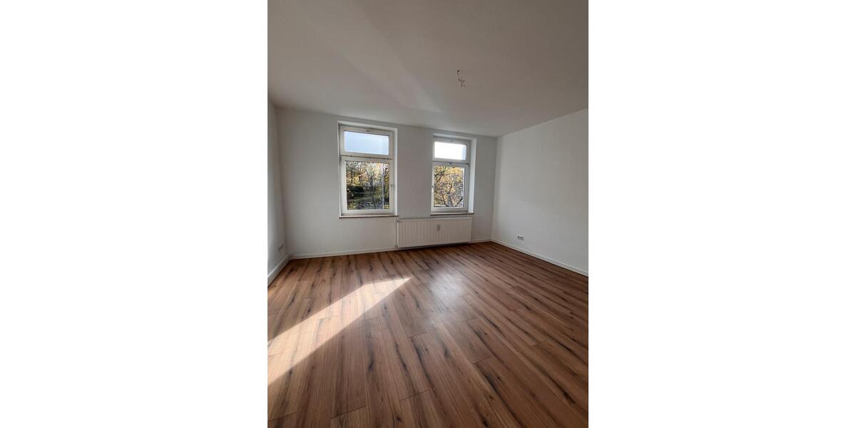Etagenwohnung Weißenfels - 4 Zimmer, 95 m&sup2;, 730&euro; | Angebot:24672946