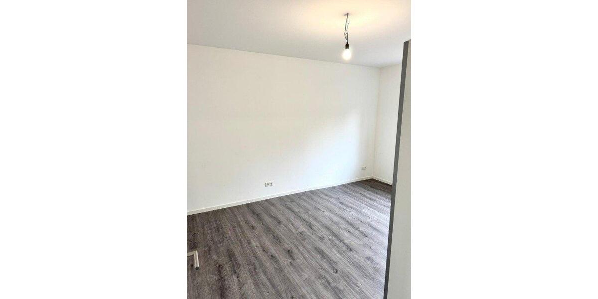 Etagenwohnung Leun - 3 Zimmer, 94 m&sup2;, 990&euro; | Angebot:26598374