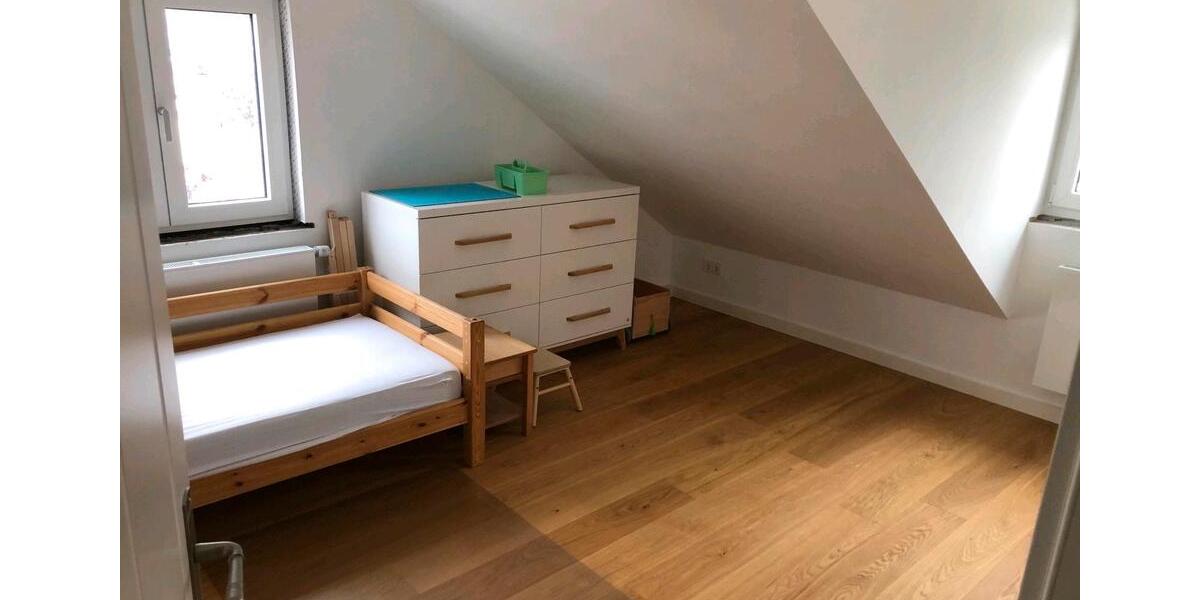 Dachgeschoßwohnung Erlangen Bruck - 2 Zimmer, 35 m&sup2;, 850&euro; | Angebot:24781153