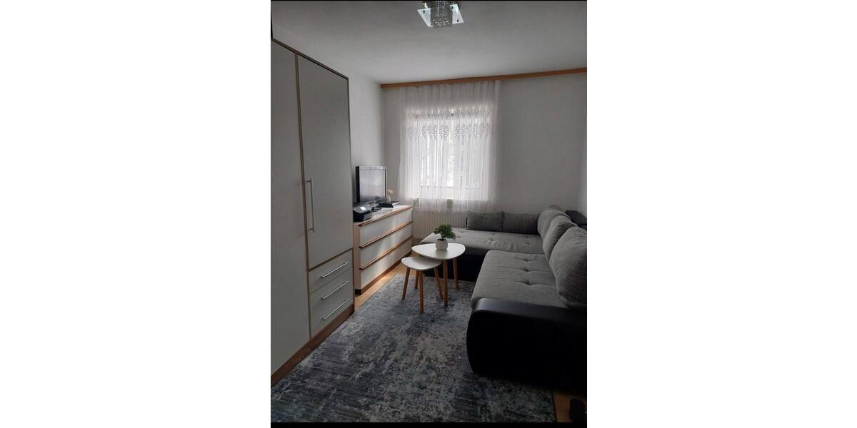 Etagenwohnung Rosenheim Innenstadt - 4 Zimmer, 94 m&sup2;, 1.500&euro; | Angebot:24661889