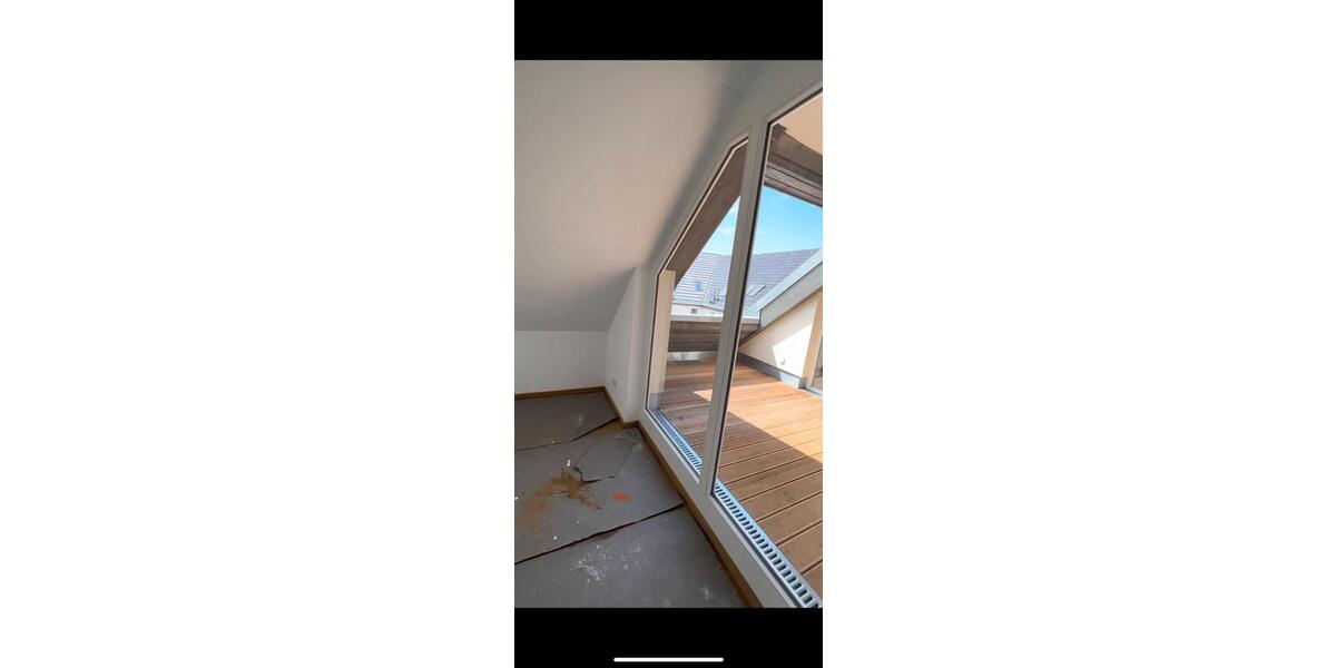 Dachgeschoßwohnung Dresden Schönfeld-Weißig - 5 Zimmer, 128 m&sup2;, 1.900&euro; | Angebot:25042196