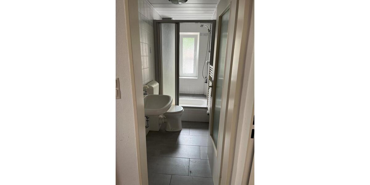 Erdgeschoßwohnung Halver - 2 Zimmer, 63 m&sup2;, 380&euro; | Angebot:24781945