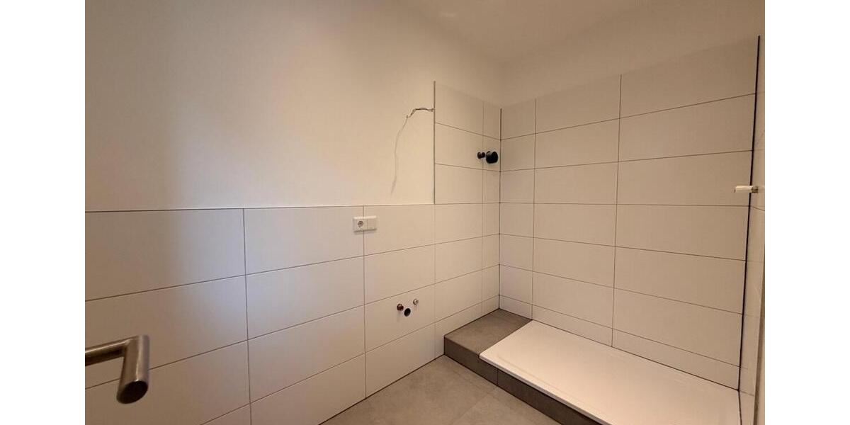 Etagenwohnung Frankfurt am Main Bockenheim - 4 Zimmer, 100 m&sup2;, 1.900&euro; | Angebot:26646128