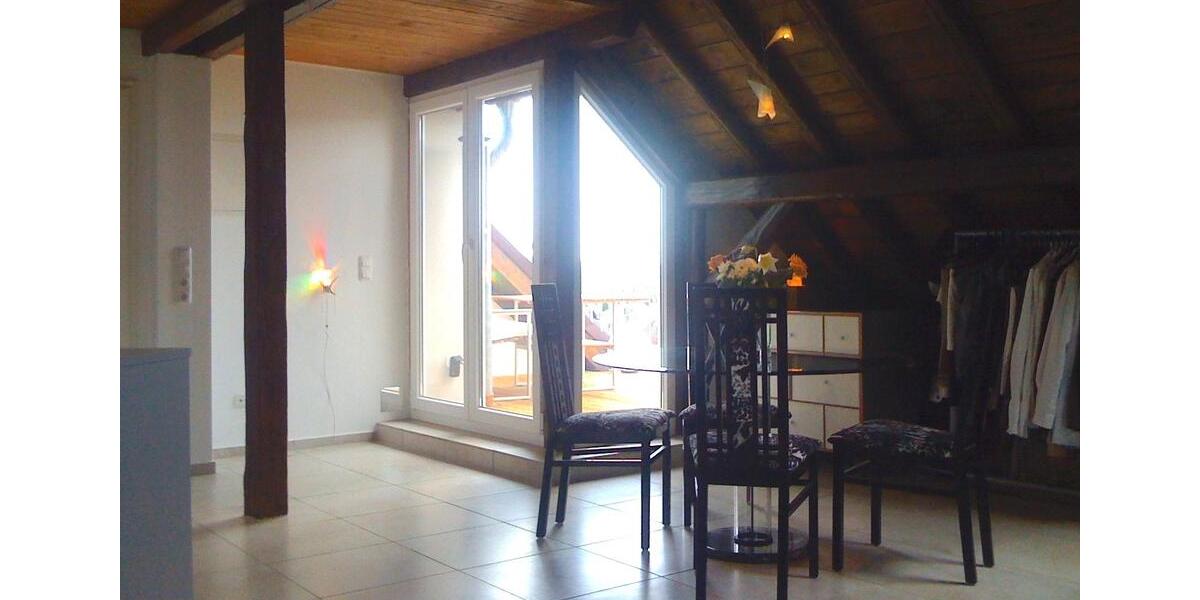 Dachgeschoßwohnung Taunusstein - 1 Zimmer, 64 m&sup2;, 700&euro; | Angebot:24586332