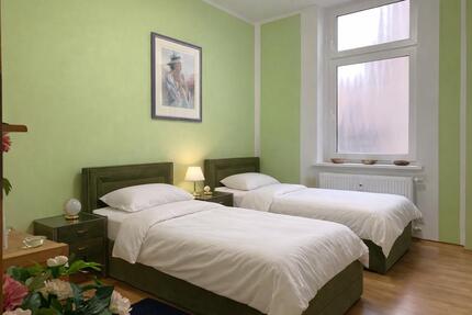 Wohnen auf Zeit Bochum Günnigfeld - 5 Zimmer, 70 m&sup2;, 18&euro; | Angebot:26305436