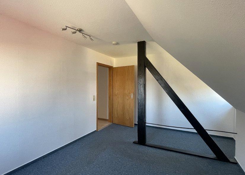 Dachgeschoßwohnung Gronau (Leine) - 3 Zimmer, 74 m&sup2;, 520&euro; | Angebot:26368169
