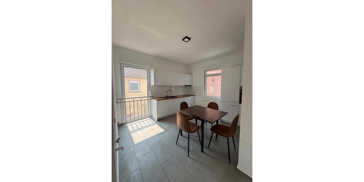 Wohnen auf Zeit Ludwigsburg - 4 Zimmer, 95 m&sup2;, 500&euro; | Angebot:26386831