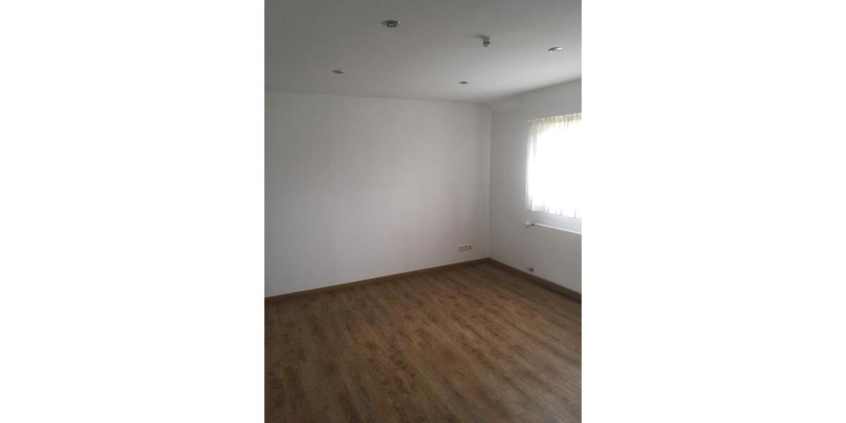 Etagenwohnung Rutesheim - 3.5 Zimmer, 96 m&sup2;, 1.400&euro; | Angebot:26611945