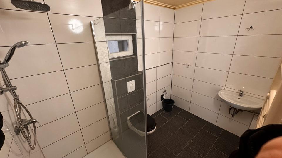 Großes Haus in Einfamilienhaus für die ganze Familie zu vermieten 7 zimmer