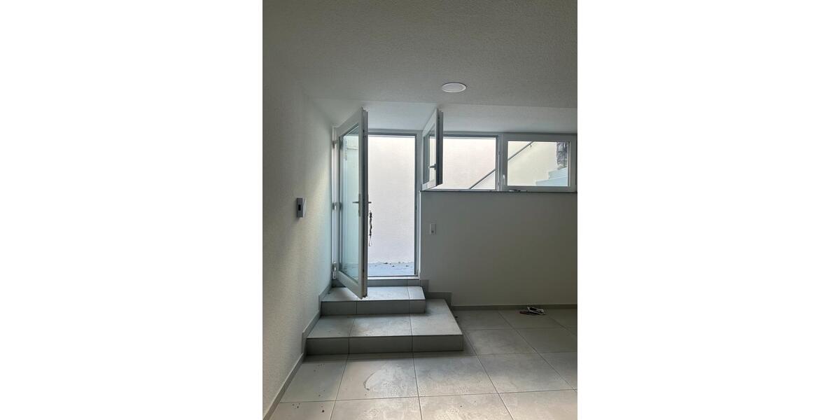 Etagenwohnung Fellbach - 4 Zimmer, 110 m&sup2;, 1.050&euro; | Angebot:23743567