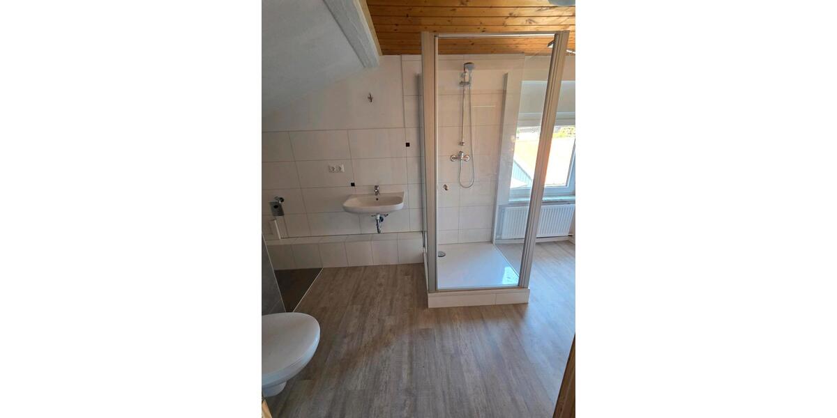 Dachgeschoßwohnung Lägerdorf - 3 Zimmer, 75 m&sup2;, 780&euro; | Angebot:25594898