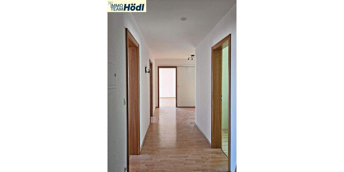 Etagenwohnung Bitz - 4 Zimmer, 146 m&sup2;, 1.000&euro; | Angebot:24636383