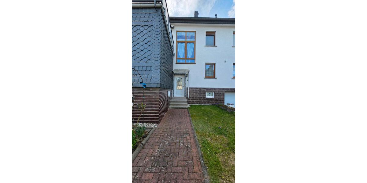 Dachgeschoßwohnung Siegen Kaan-Marienborn - 2 Zimmer, 76 m&sup2;, 900&euro; | Angebot:26464204