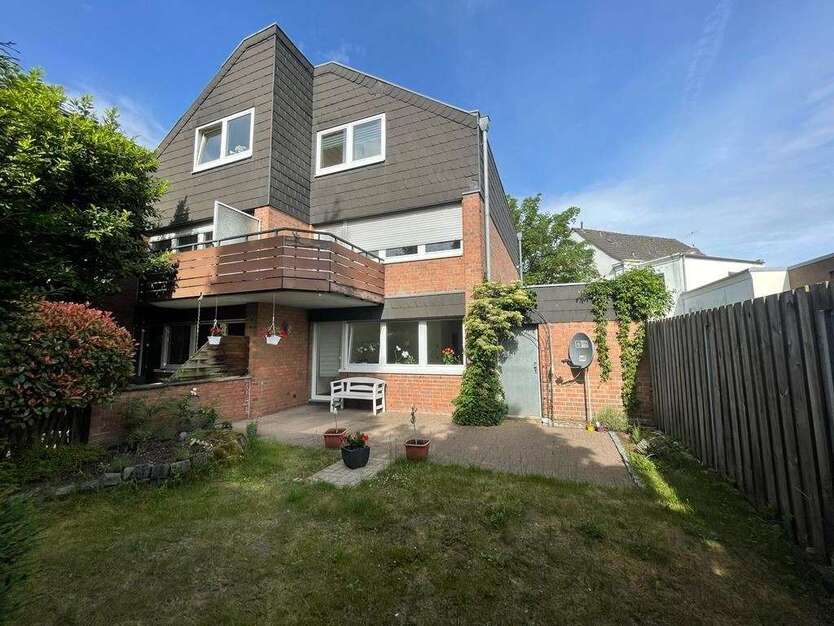 Haus zum Mieten in Neuss 1.690 € 110 m² 3 zimmer