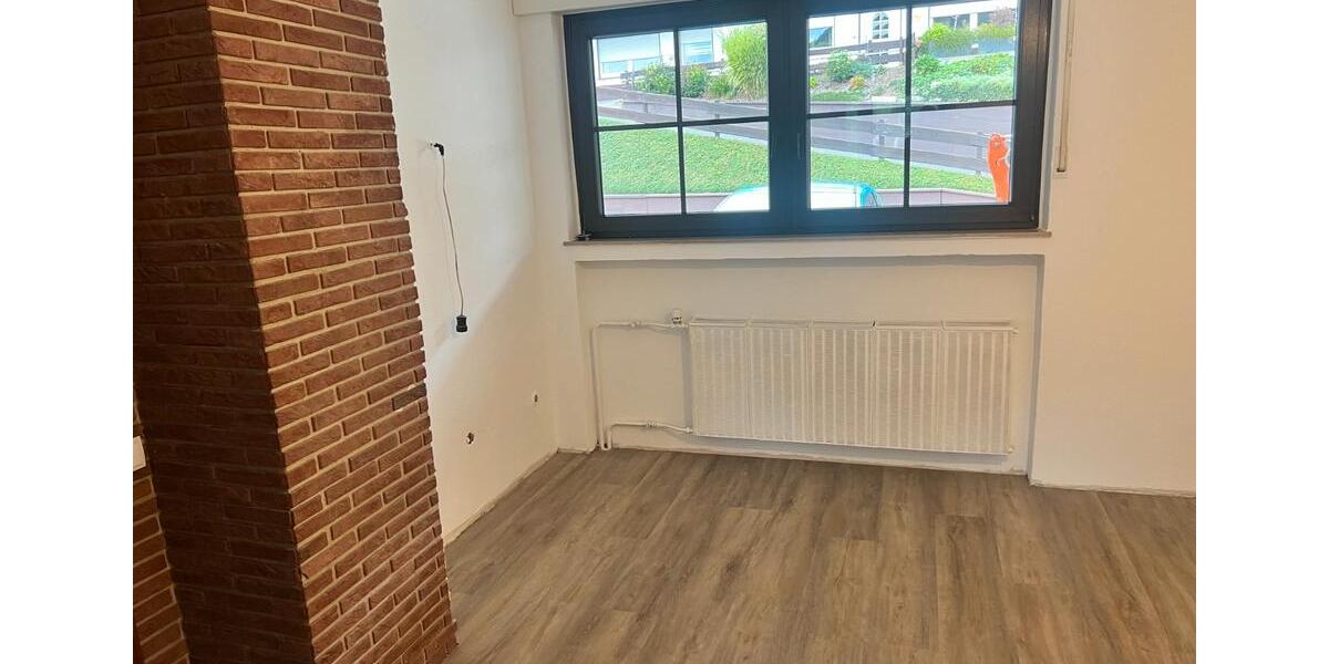Erdgeschoßwohnung Lennestadt - 4 Zimmer, 110 m&sup2;, 890&euro; | Angebot:26635689