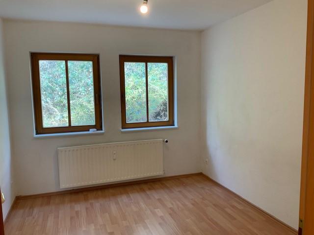 Erdgeschoßwohnung Gummersbach - 3.5 Zimmer, 80 m&sup2;, 473&euro; | Angebot:26459053